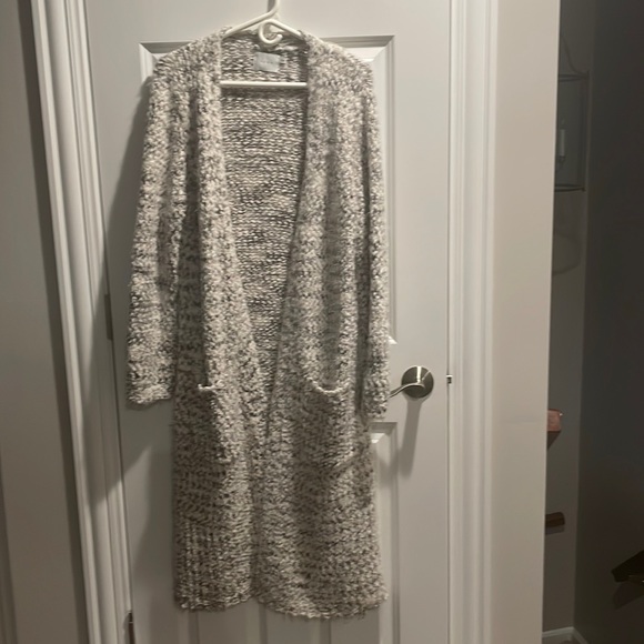 Lush long sweater topper - Picture 1 of 5